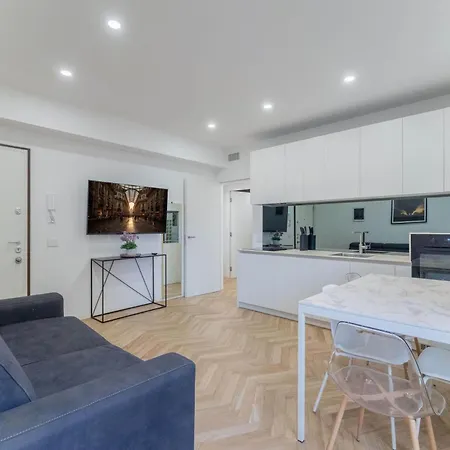 V31 Urban Collection I - Ii - Near Center - M5 דירה
